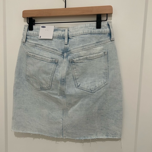 Washed out Old Navy Jean Skirt - Picture 2 of 5